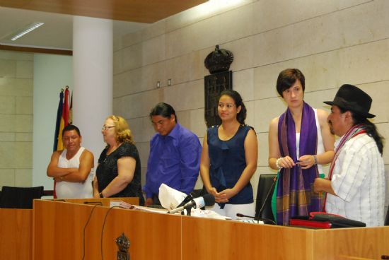 RECEPCIÓN INSTITUCIONAL DIPUTADOS ASAMBLEISTAS DE ECUADOR 2011 - 1