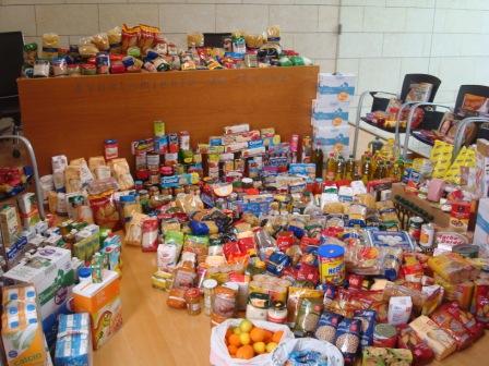 CAMPAÑA DE RECOGIDA DE ALIMENTOS 2011 - 18