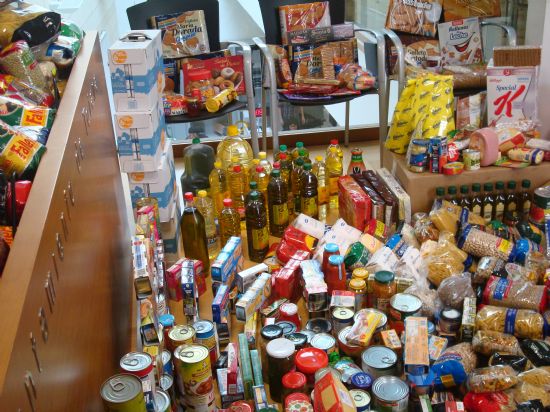 CAMPAÑA DE RECOGIDA DE ALIMENTOS 2011 - 37