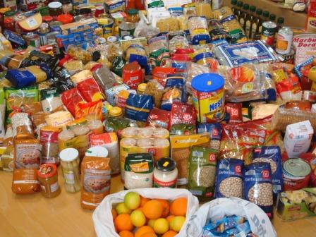 CAMPAÑA DE RECOGIDA DE ALIMENTOS 2011 - 40