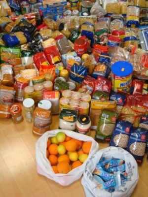 CAMPAÑA DE RECOGIDA DE ALIMENTOS 2011 - 42